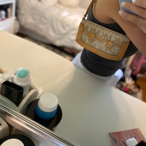 Small purse - Picture 2 of 2